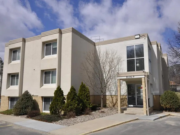 521 19th St NW APT 15, Rochester, MN 55901