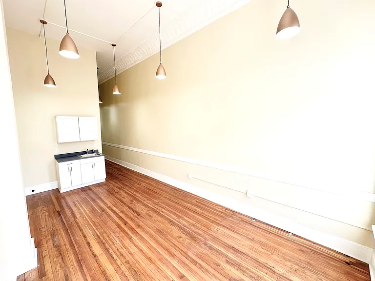 105 Bank St #4A — Photo 6