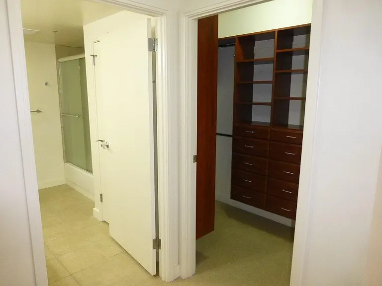 600 Queen St #1603 — Photo 10