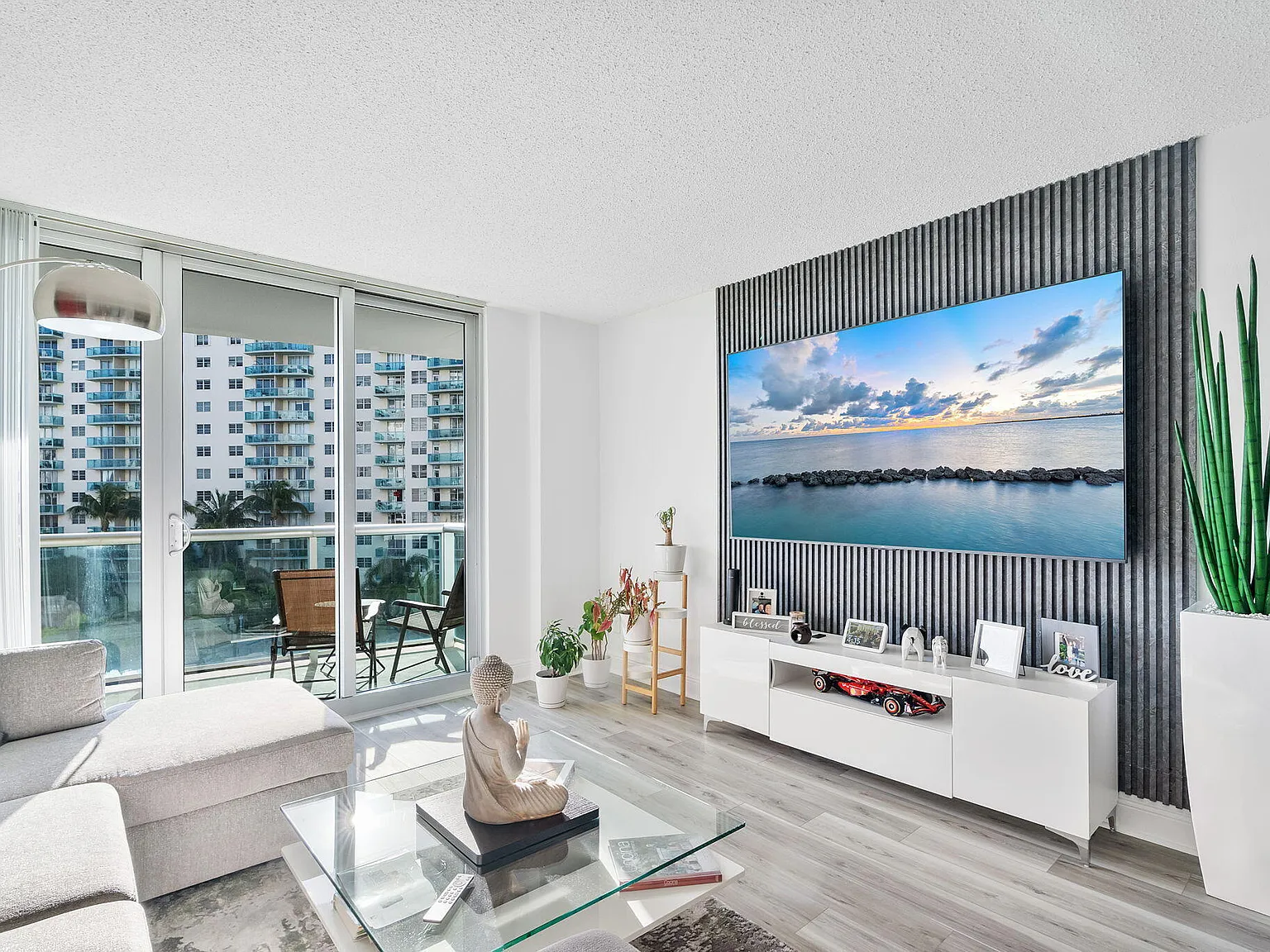 1 bed, 1.0 bath, 1005 sqft, $2,250 — Photo 4