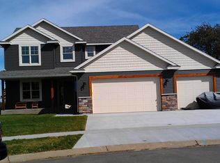 819 Miller Ln SE, Stewartville, MN 55976