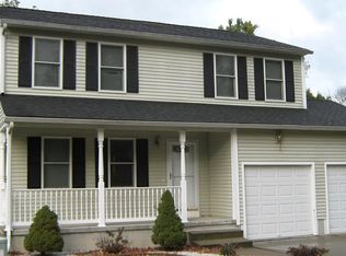 214 Jeffrey Rd, Springfield, MA 01119