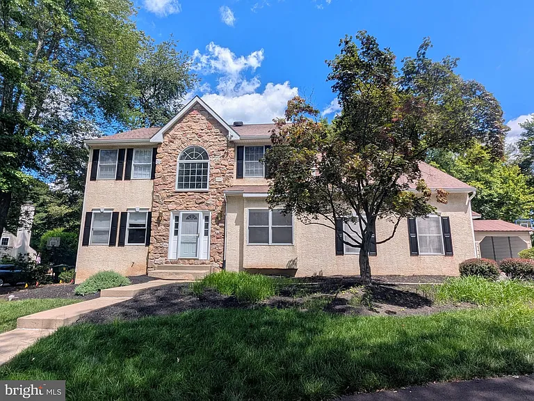 114 Lenape Dr — Photo 43