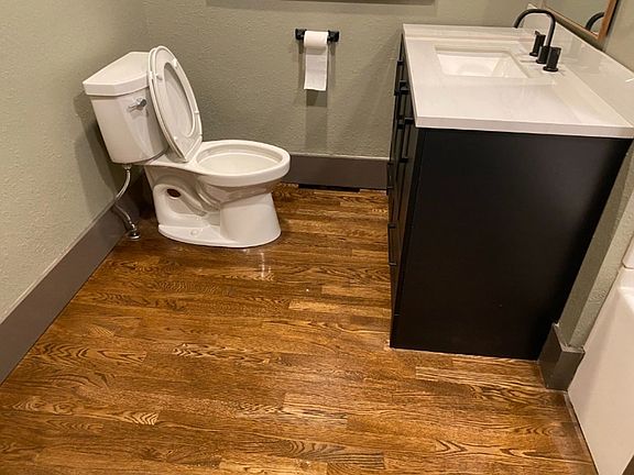 4th image of 1105 Harmony St