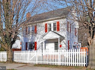 401 N Preston St, Charles Town, WV 25414