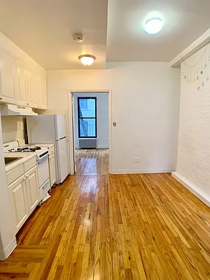 Rented by Bohemia Realty Group | media 10