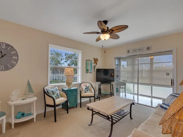 17 Vista Palm Ln APT 207, Vero Beach, FL 32962