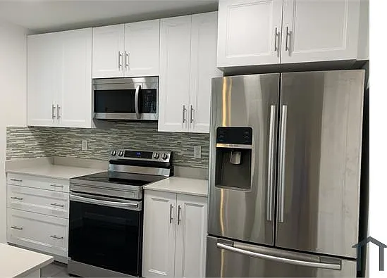 3 bed, 1640 sqft, $3,600 — Photo 2
