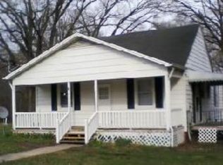 138 3rd St, Haw River, NC 27258