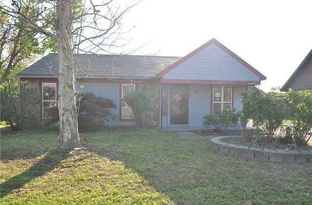 1st image of 2667 Harlingen Dr