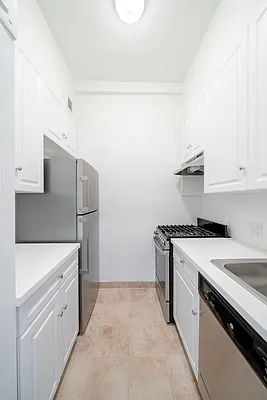 Rented by Douglas Elliman | media 10