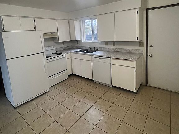 4th image of 3611 W 15th Ave #2