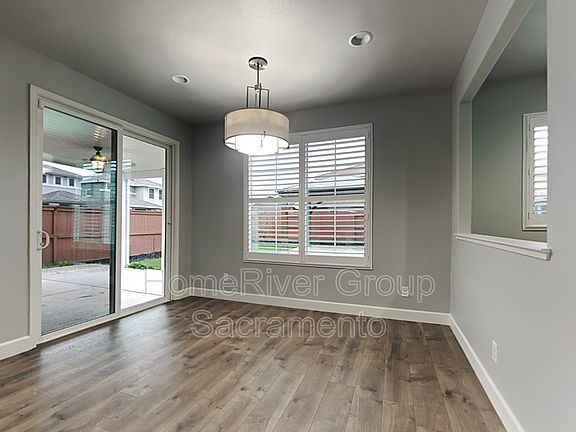 4th image of 5113 Glenwood Springs Way