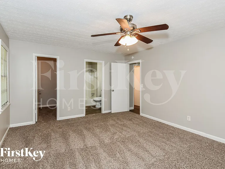 125 Creekview Dr — Photo 12