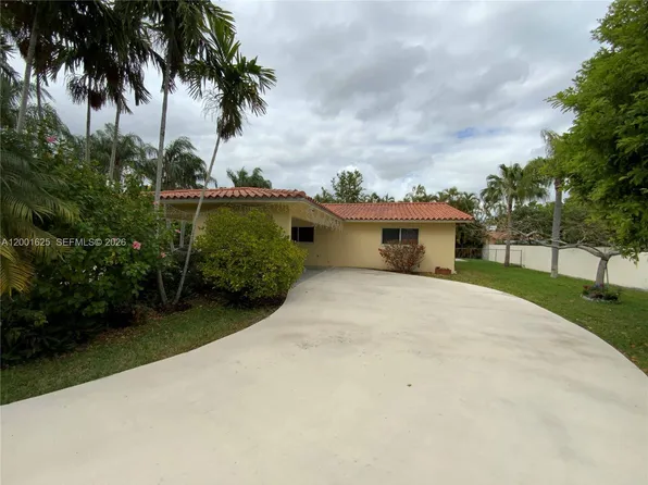 8445 SW 4th St #2, Miami, FL 33144