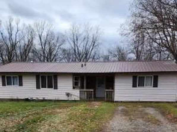 4 Culbert Dr, Hastings, MI 49058