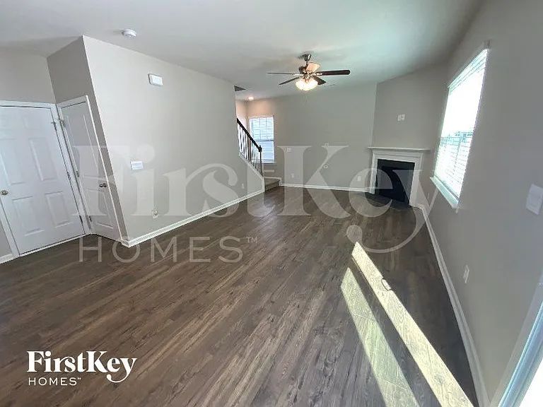 108 Kona Rd — Photo 2