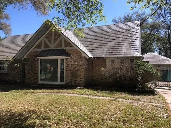 1415 Roanwood Dr, Houston, TX 77090