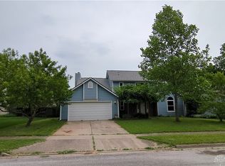 961 Willow Ct, Fairborn, OH 45324