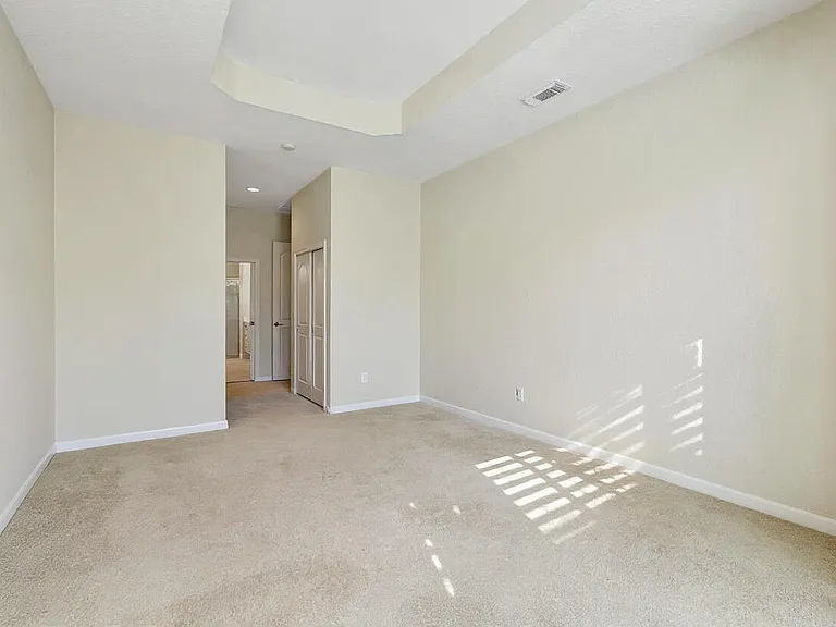 827 SW Grand Reserves Blvd — Photo 16