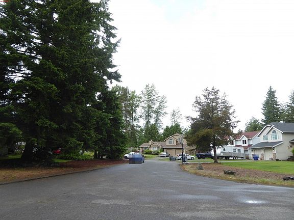 5th image of 12020 225th Ave E