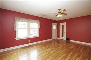 3rd image of 1026 Sheridan Dr