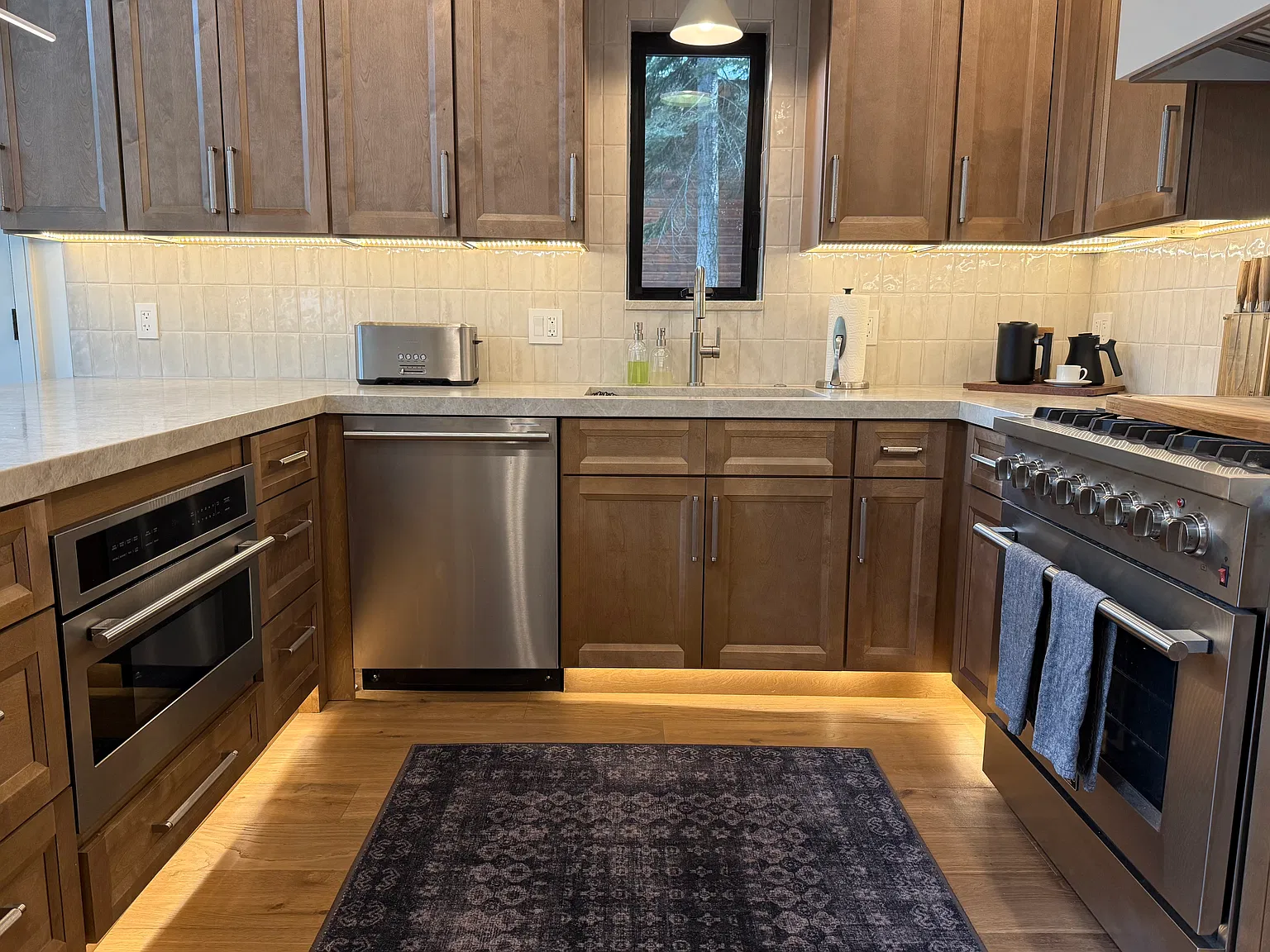 3 bed, 1408 sqft, $5,500 — Photo 4