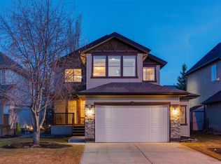 65 N Cougarstone Ter SW, Calgary, AB T3H 5A1