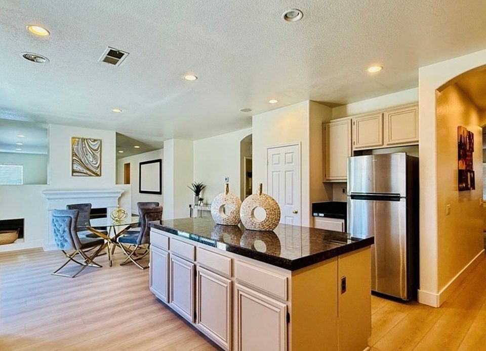 1st image of 11958 Sunstone Ct #2-4