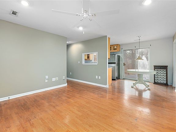 5th image of 103 N Nolan Ave