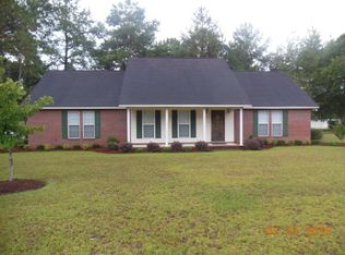 725 E Randolph St, Mount Vernon, GA 30445