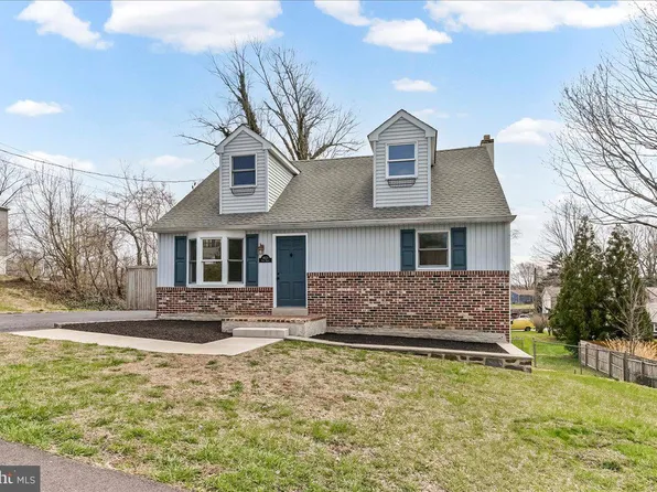 1821 Plum St, Upper Chichester, PA 19061