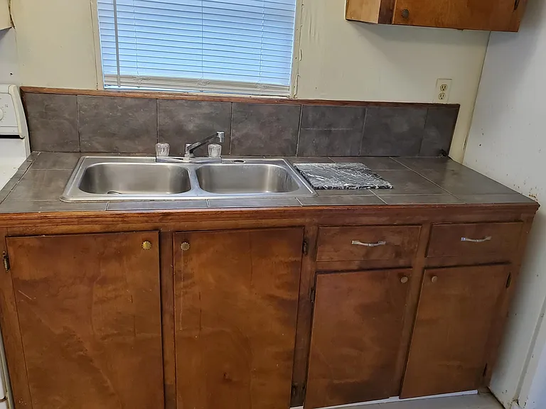 314 Malapart Rd — Photo 3