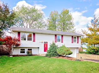 20558 N Clarice Ave, Prairie View, IL 60069