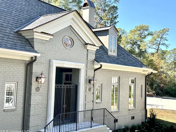 24 Waterstone Pl, Jackson, MS 39211