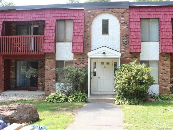 20 Woodsedge Dr APT 2B, Newington, CT 06111