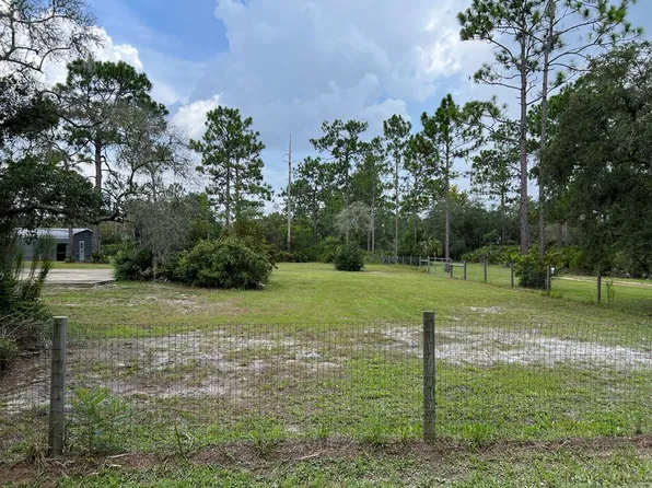  SW 55th St, Cedar Key, FL 32625