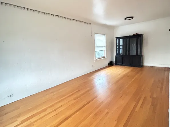 5014 W Byron St #2, Chicago, IL 60641