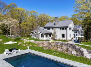 4 Old Camp Ln, Cos Cob, CT 06807