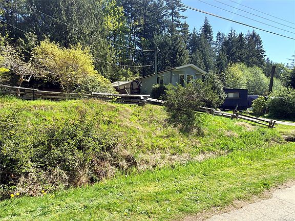 2nd image of 822 Miller Rd