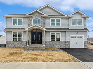 2626 Kampfe Pl, Bellmore, NY 11710