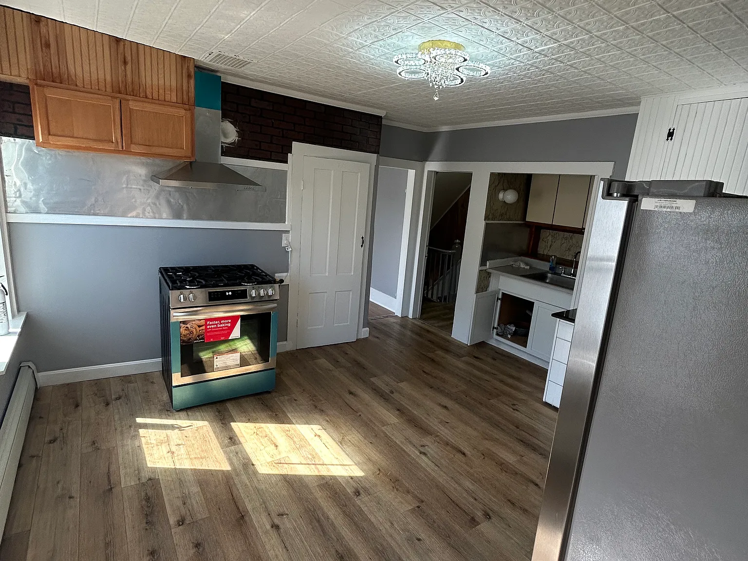 4 bed, 1500 sqft, $2,750 — Photo 2