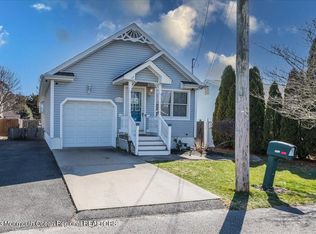 1317 Spray Ave, Beachwood, NJ 08722