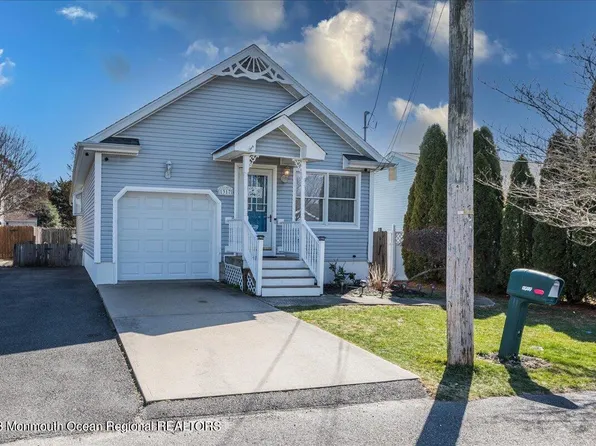 1317 Spray Avenue, Beachwood, NJ 08722