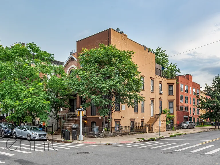 453 Franklin Ave #2B — Photo 22
