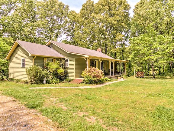 4 Acres of Peace and Beauty!