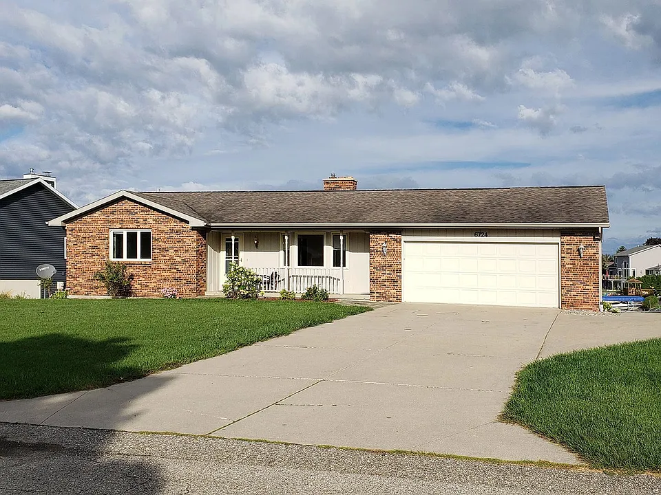 6724 Rushmore Ct