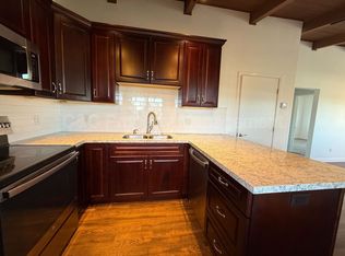 525 Madison St APT E, Monterey, CA 93940