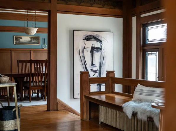 3243 North Summit AVENUE #2, Milwaukee, WI 53211