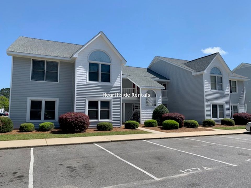 1st image of 137 D W Victoria Ct